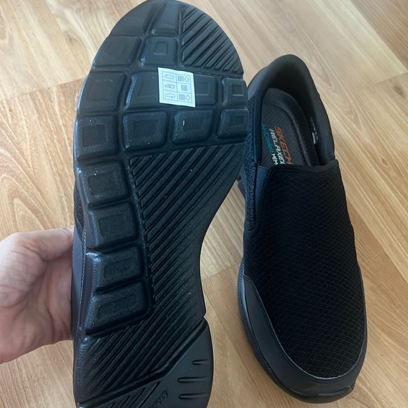 COPY - Skechers Men’s Slip-On - Picture 7 of 17